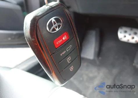 2025 Toyota Camry Se z USA, uszkodzony, nr VIN 4T1DAACK6SU137520